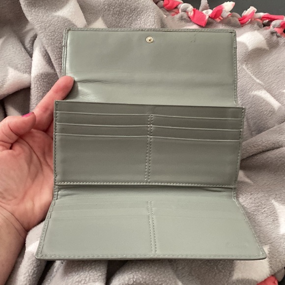 Gray coach wallet - Picture 3 of 4